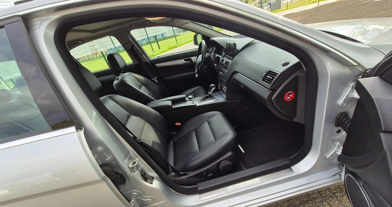 Mercedes-Benz Klasa C cena 32500 przebieg: 218000, rok produkcji 2009 z Dynów małe 742